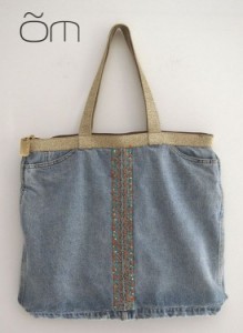 Denim_Moschino_Beach_Bag