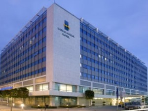 Το ξενοδοχείο METROPOLITAN σε συνεργασία με το TravelForAll σας προσφέρουν ένα γεύμα για 2 άτομα στο Πρωτοχρονιάτικο brunch την 1/1/14