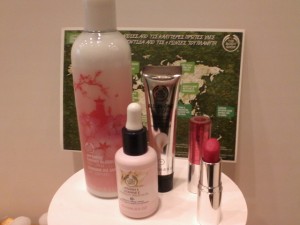 Διαγωνισμός με λάμψη γοητεία και ομορφιά με προϊόντα από τα The Body Shop