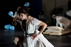 10 διπλές προσκλήσεις για την παράσταση χορού ALL I'S της ομάδας χορού Soyuz στο Ίδρυμα Μιχάλης Κακογιάννης