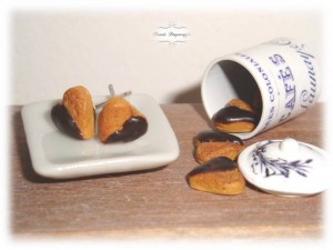 Σκουλαρίκια "Μπισκότα σε σχήμα καρδιάς με επικάλυψη σοκολάτας"