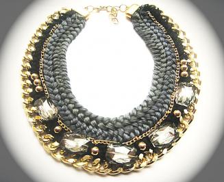 Διαγωνισμός με δώρο 1 χειροποίητο κολιέ Διαγωνισμός με δώρο 1 χειροποίητο κολιέ