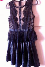 Διαγωνισμός με δώρο ένα φόρεμα με διαφάνειες, δέρμα και δαντέλα Διαγωνισμός με δώρο ένα φόρεμα με διαφάνειες, δέρμα και δαντέλα