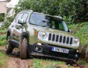 diagonismos-me-doro-ena-test-drive-toy-jeep-renegade-stin-eidika-diamorfomeni-xomatini-pista-tis-jeep-kai-ena-mathima-gia-tin-texni-toy-offroading-apo-toys-koryfaioys-ekpaideytes-tis-jeep-200519.jpg