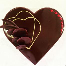Διαγωνισμός με δώρο 3 τούρτες σε σχήμα καρδιάς