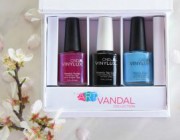 diagonismos-gia-4-syllektika-gift-boxes-me-bernikia-nyxion-cnd-vinylux-212145.jpg