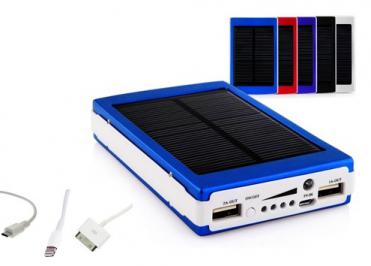 Διαγωνισμός με δώρο 3 ηλιακοί φορτιστές για κινητά-mp3-mp4-power bank φακός.