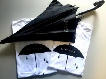 Διαγωνισμός novaguide.gr με δώρο μπλούζες και ομπρέλες της σειράς Gotham