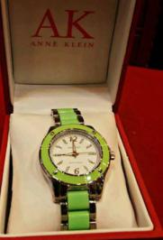Διαγωνισμός με δώρο ένα ρολόι Anne Klein