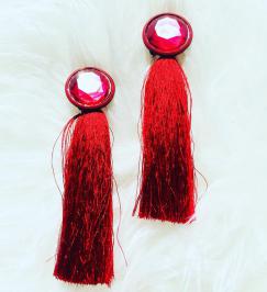 Διαγωνισμός με δώρο ένα ζευγάρι κόκκινα σκουλαρίκια